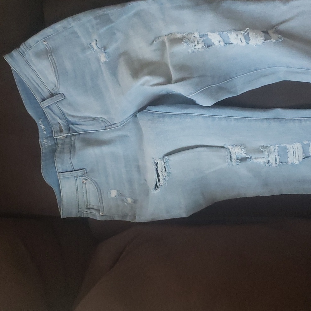 New Yor & CO 14 Soho straight leg ripped light blue stretchy jean. Lightly use